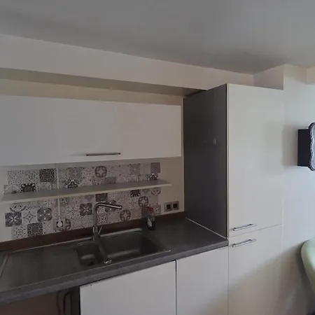 La Karabane De Clément Au Bord Du Apartamento Lugrin
